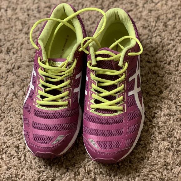 •Asics Womens Gel-DS Trainer 18• - Picture 2 of 6